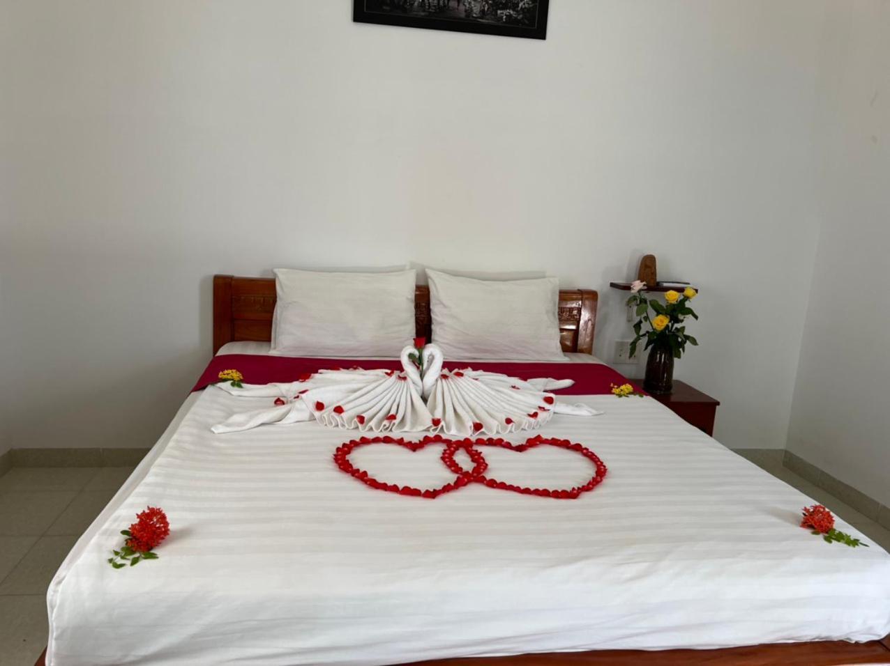 An Vinh Analog House - Le Bonheur Hotel Ap Thien Phuoc Bagian luar foto